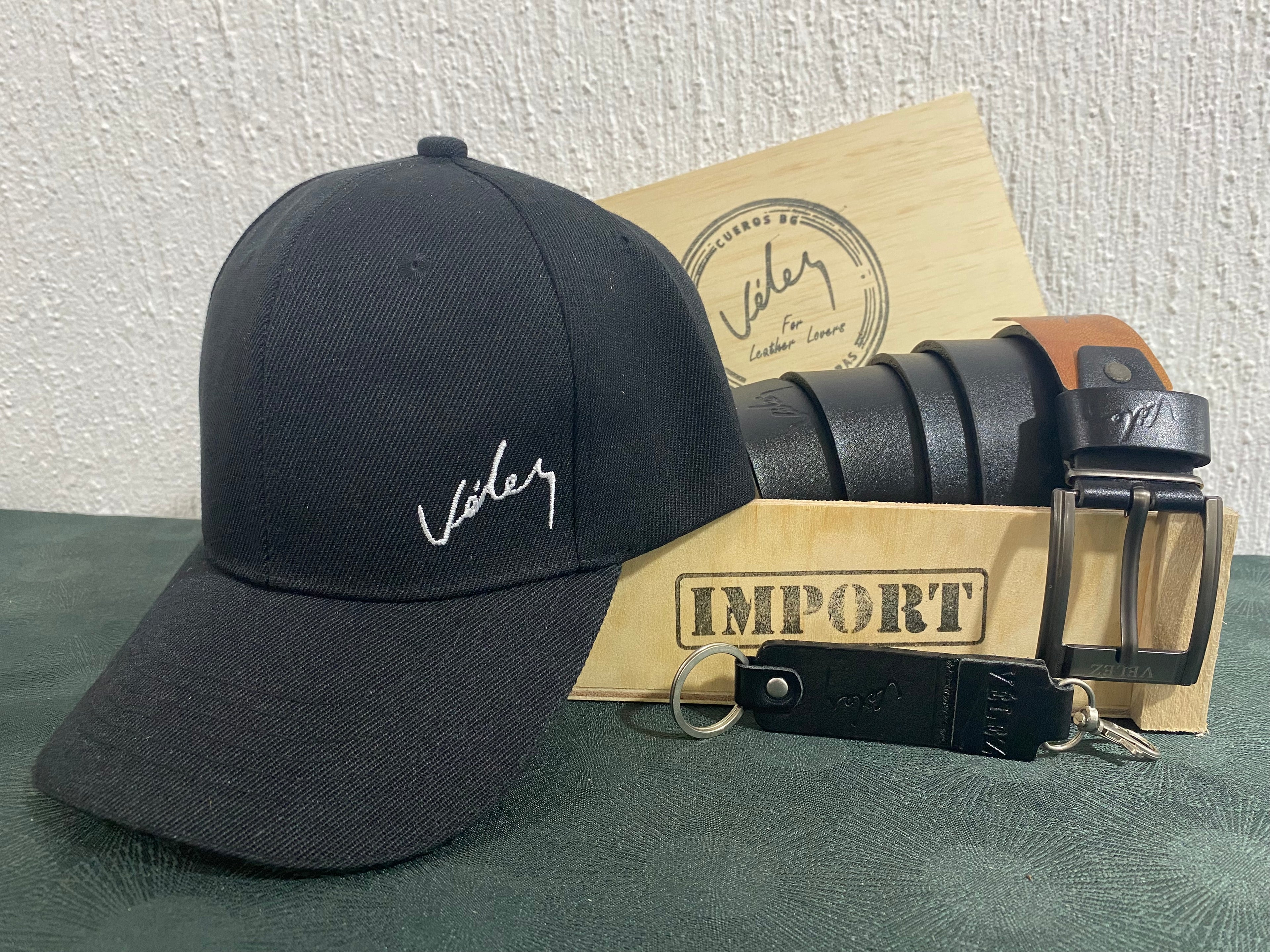 ✨TRIO VELEZ GORRA+BILLETERA+ CORREA ¡TOTALMENTE GRATIS!✨